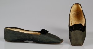 Slippers, 1835-1850. American, wool, silk. Metropolitan Museum of Art. 66-20-1a-b